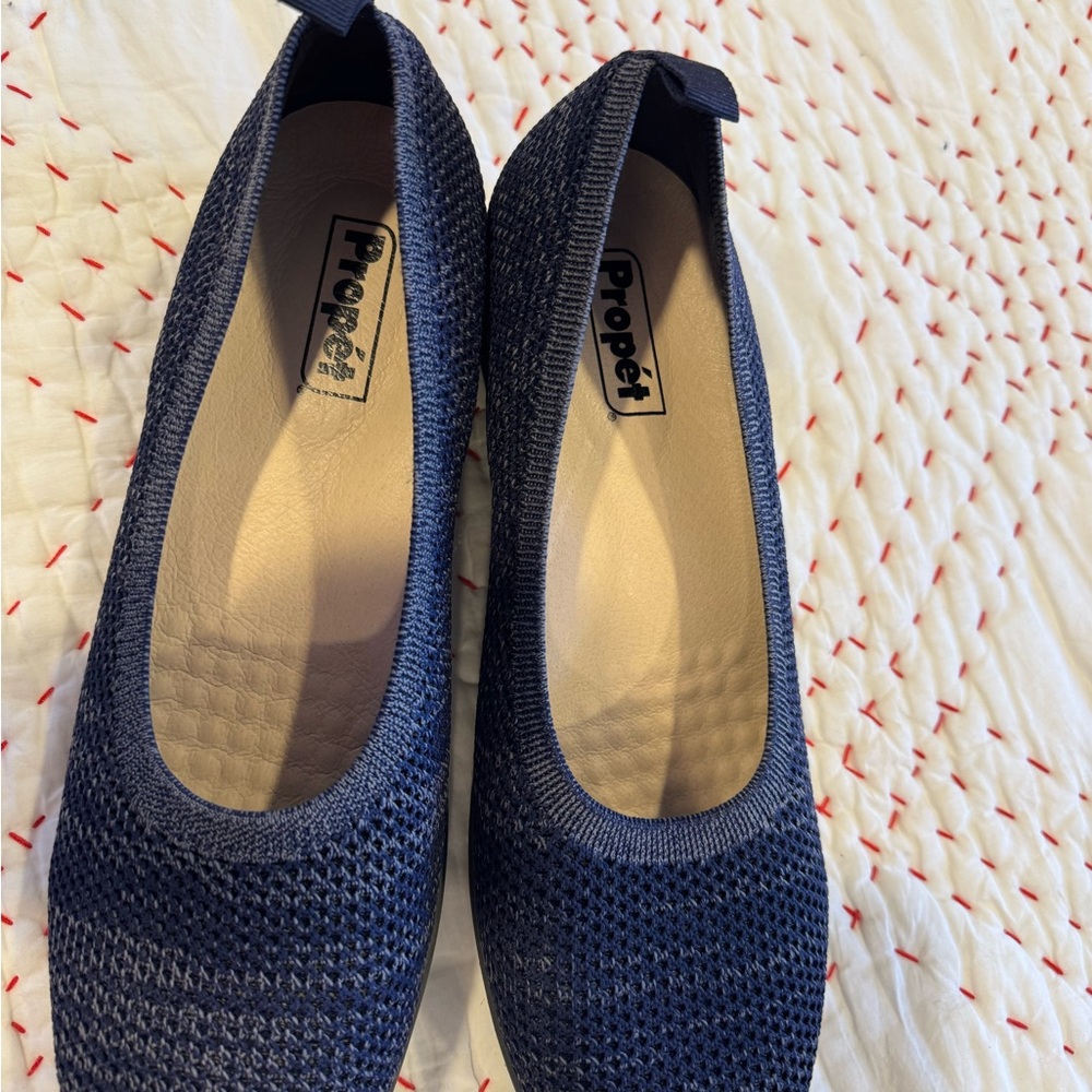 Propet Women's Deep Blue Flats 11